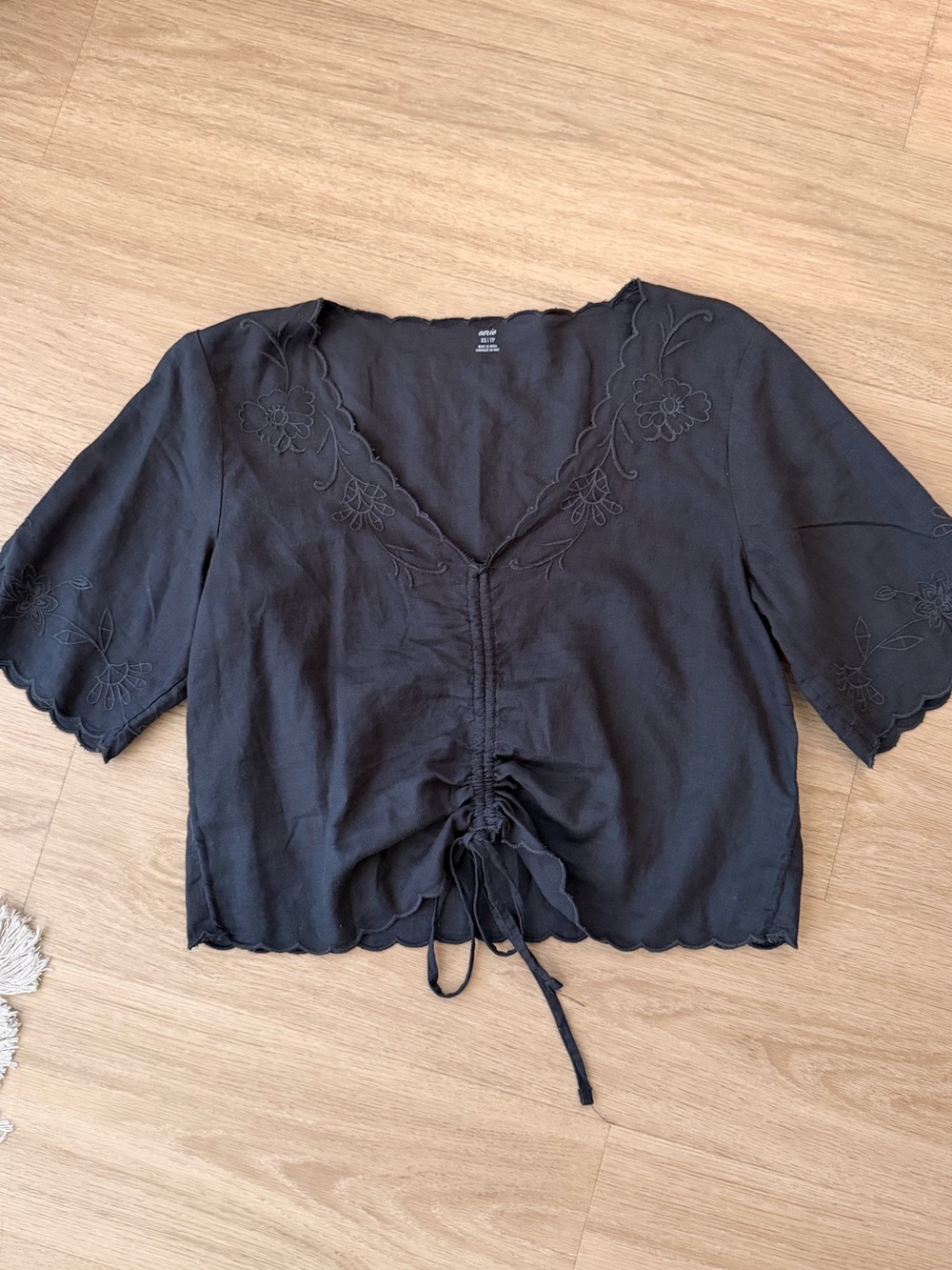 AE Ruched Black Top